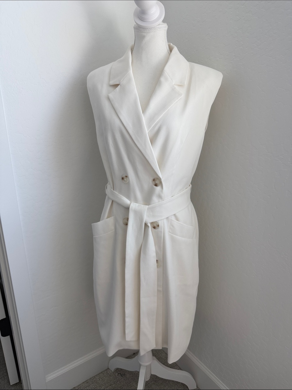BCBG Sleeveless Double-Breasted Cream Belted Dress NWOT
